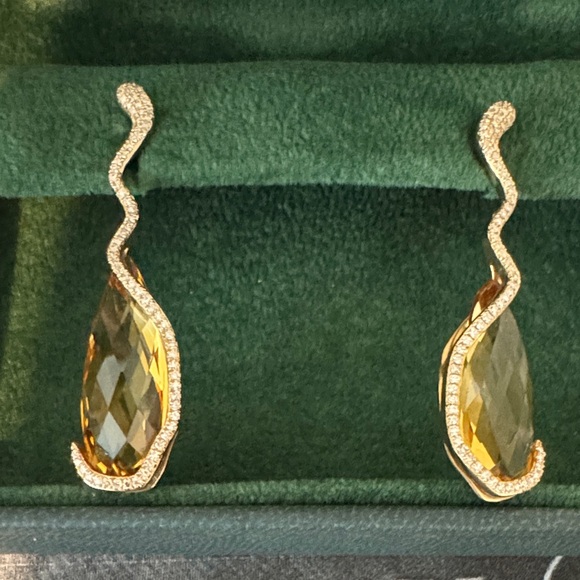 Luvente 14K yellow gold drop Elegant Gold and Silver Teardrop Earrings - Picture 1 of 8